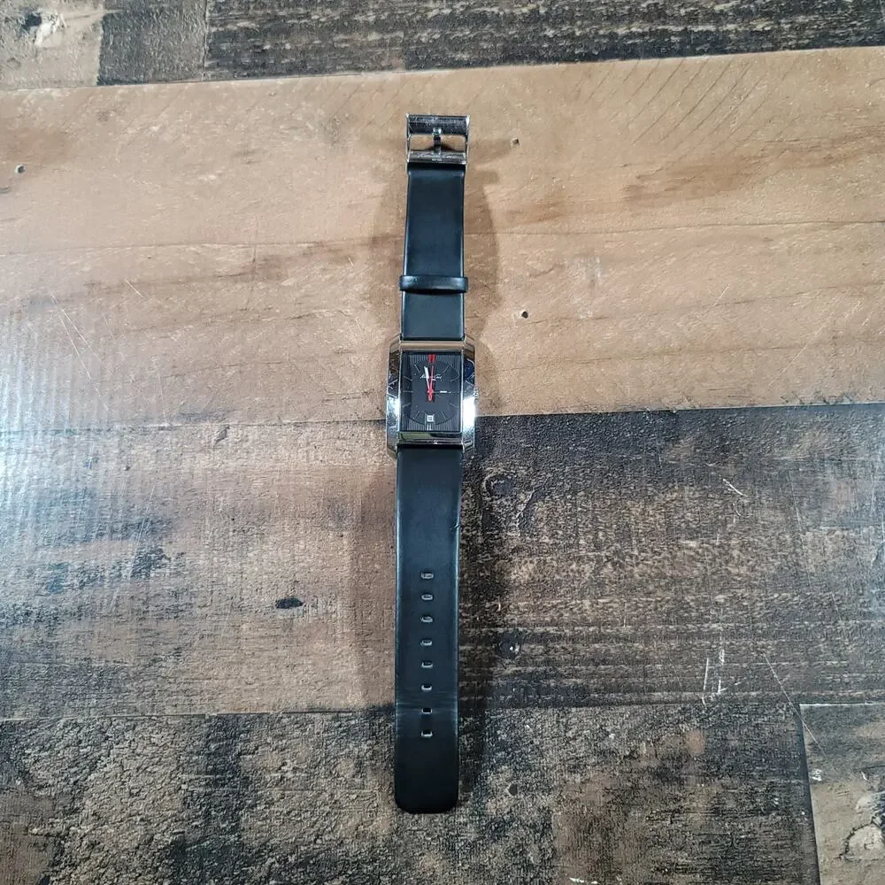 Kenneth Cole men's watch. KC1394 P93-08